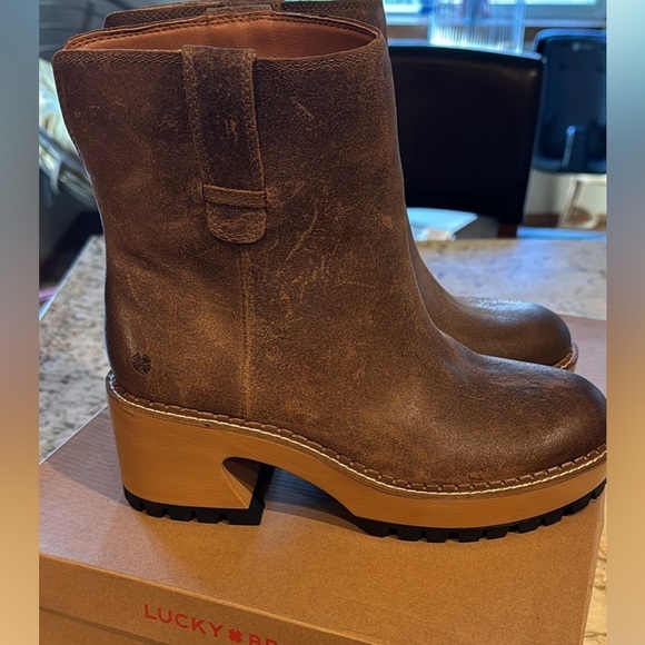 Lucky Brand Shoes - Lucky Brand suede boots